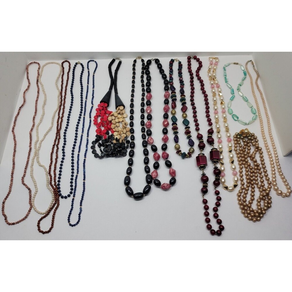 12 Vtg Colorful Ladies Fashion Beaded Necklace lot Bead Boho Pearls Chunky Wood